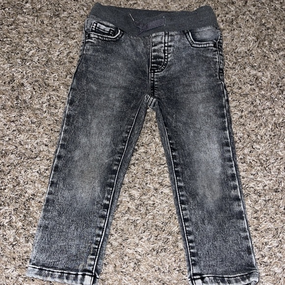 Set of 4 jeans, size 2TODDLER - Picture 7 of 7